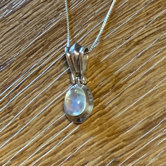 Vintage Moonstone Sterling Silver Pendant Necklace - Picture 3 of 6